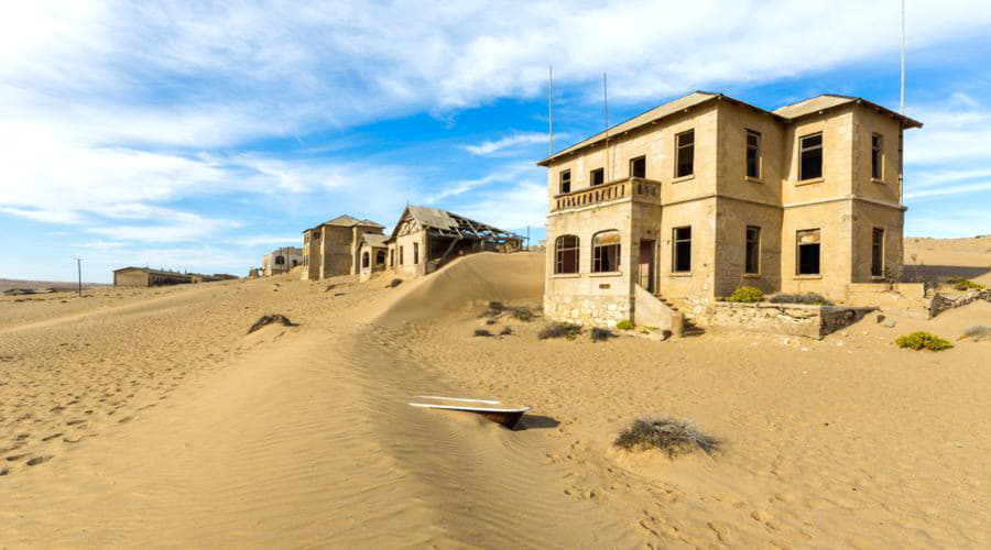 Most Popular Car Rental Deals in Lüderitz